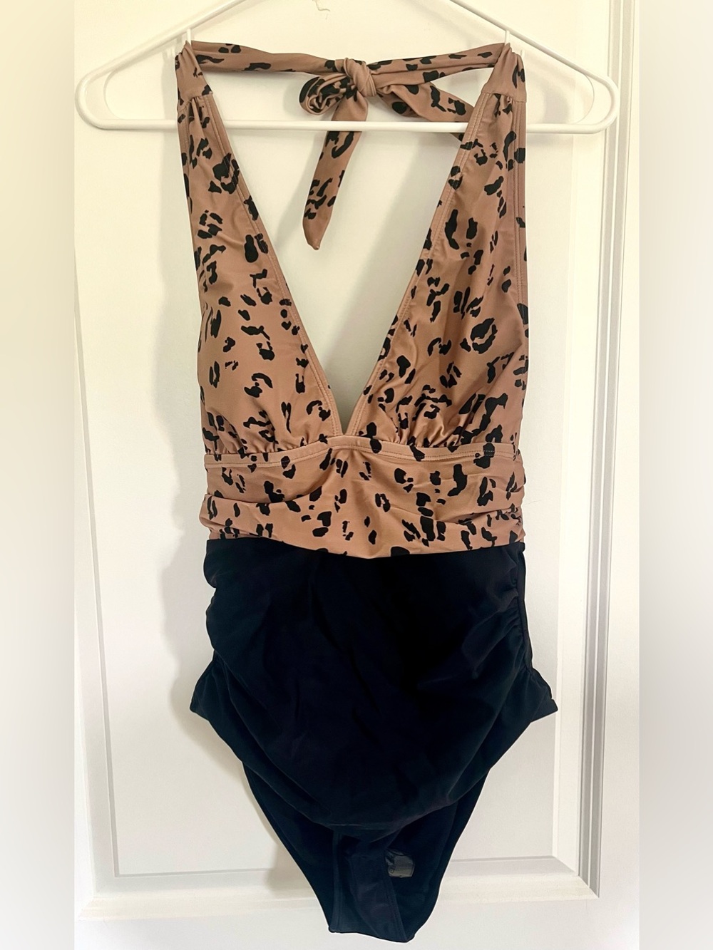 Cupshe Leopard Halter One-Piece Swimsuit in Tan and Black NWT